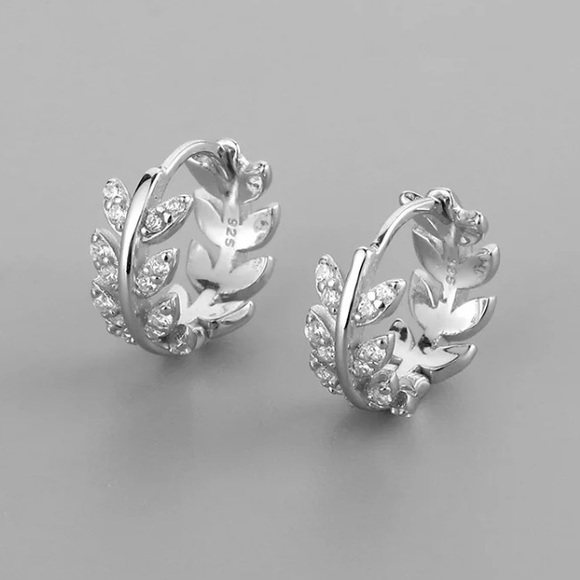 💫 Sterling Silver 925 Leaves Huggie Hoop Earrings - Picture 3 of 4